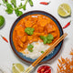 Pollo al Curry Rosso Thailandese con Riso Bianco